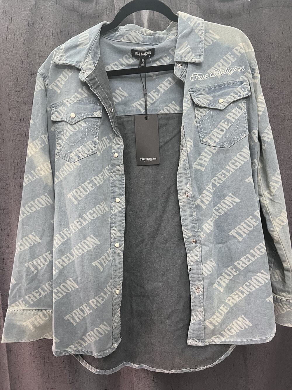 True Religion Women's Lightweight Denim Button Shirt Size L NWT